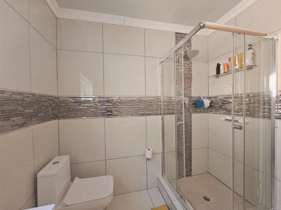 4 Bedroom Property for Sale in Ladybrand Free State